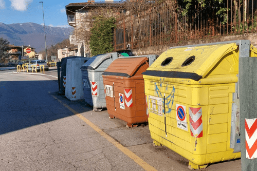 trash and recycling system italy